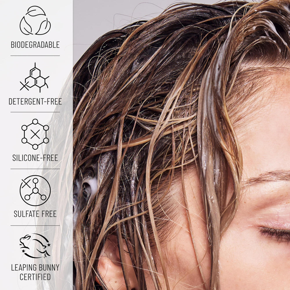 Hairstory New Wash Deep Clean hair texture ready scene implying fresh and balanced scalp