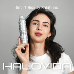 HALOVIDA Dry Shampoo women dispersion mist illustrates even distribution for clean, refreshed roots.