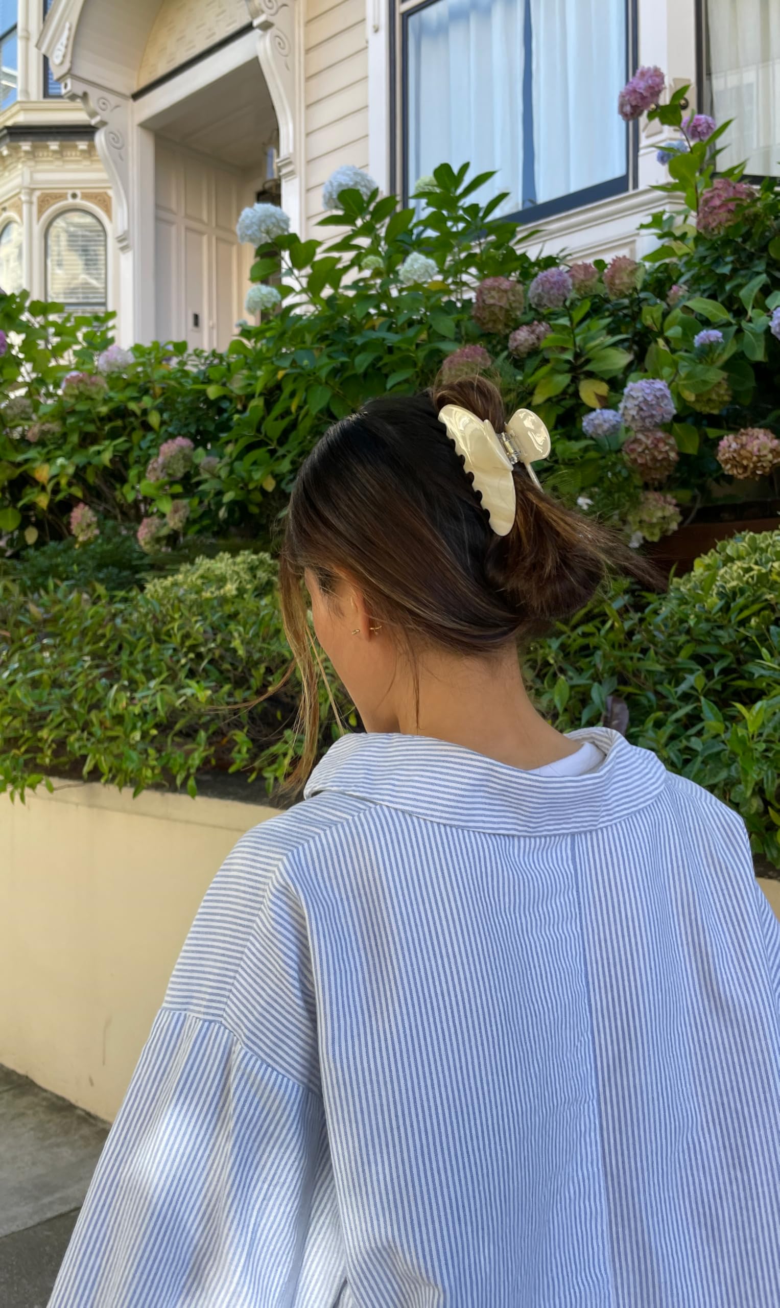 Hana Mia creme clip arrives with dust bag making gifting effortless