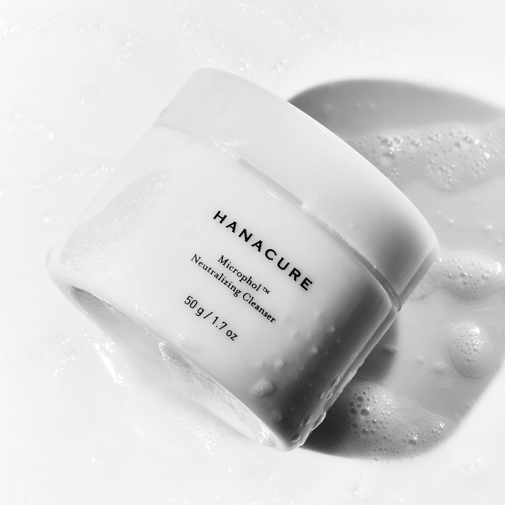 Hanacure Microphol Cleanser application demo shows soothing routine start