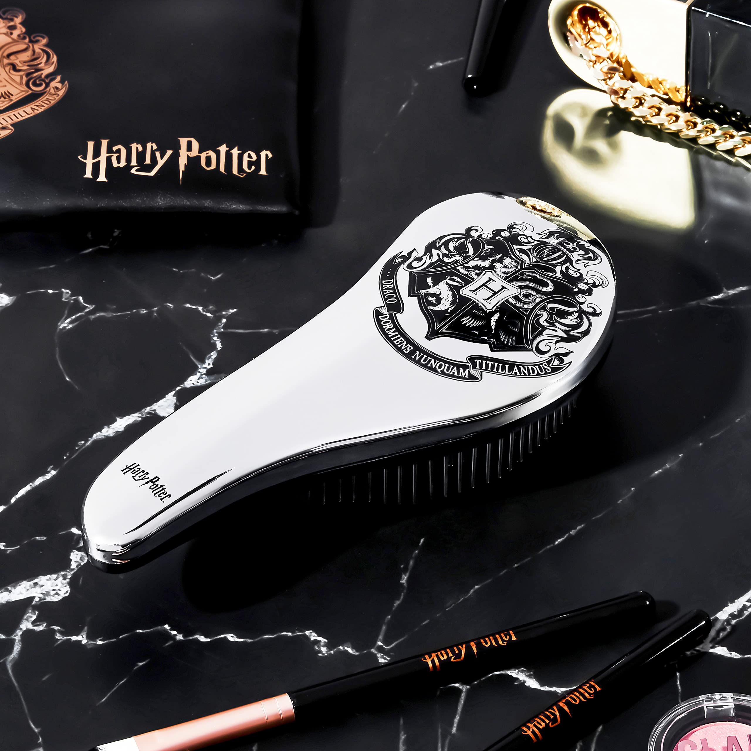 Harry Potter brush works on all hair types for versatile styling.