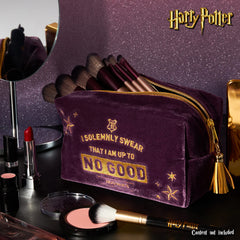Harry Potter velvet makeup bag with durable zipper keeps cosmetics secure during daily use.
