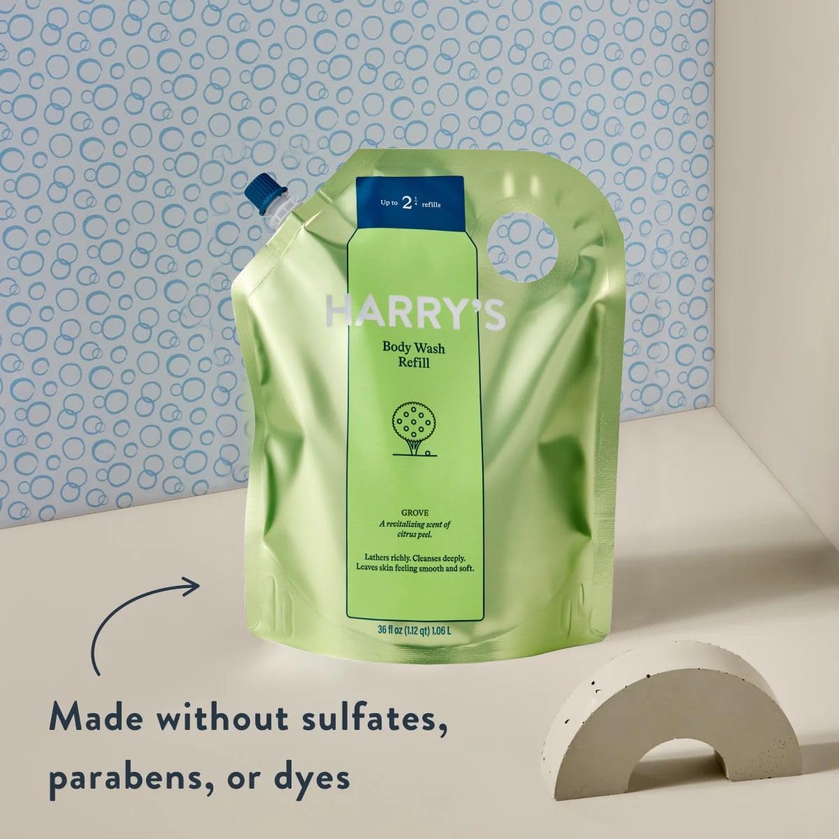 Harry's Body Wash pump with Grove scent ready to lather and cleanse.