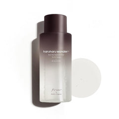 HARUHARU Wonder Black Rice Hyaluronic Toner bottle close-up for hydrating sensitive skin