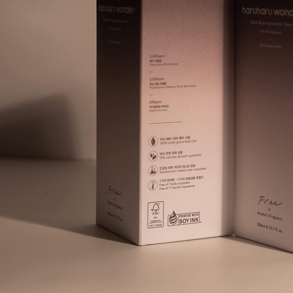 HARUHARU Wonder Black Rice Hyaluronic Toner cap-open scene showcases unscented hydration