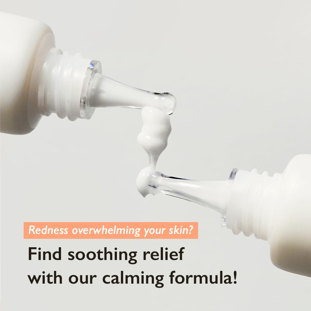 HARUHARU Wonder Centella 5% Niacinamide face-application — gentle touch as part of morning routine.