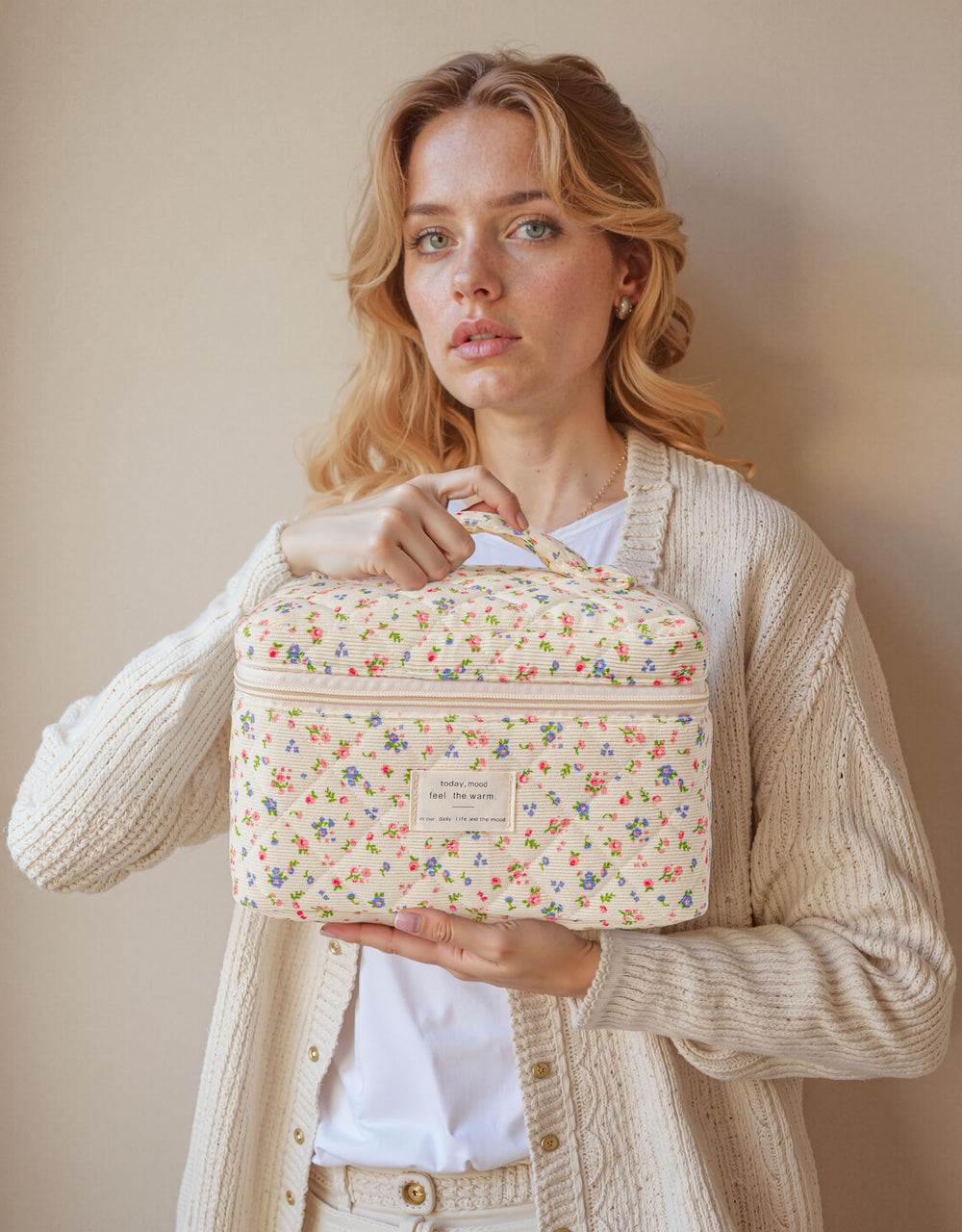 HBselect gift-packaging-ready bag ideal for gifting on special occasions