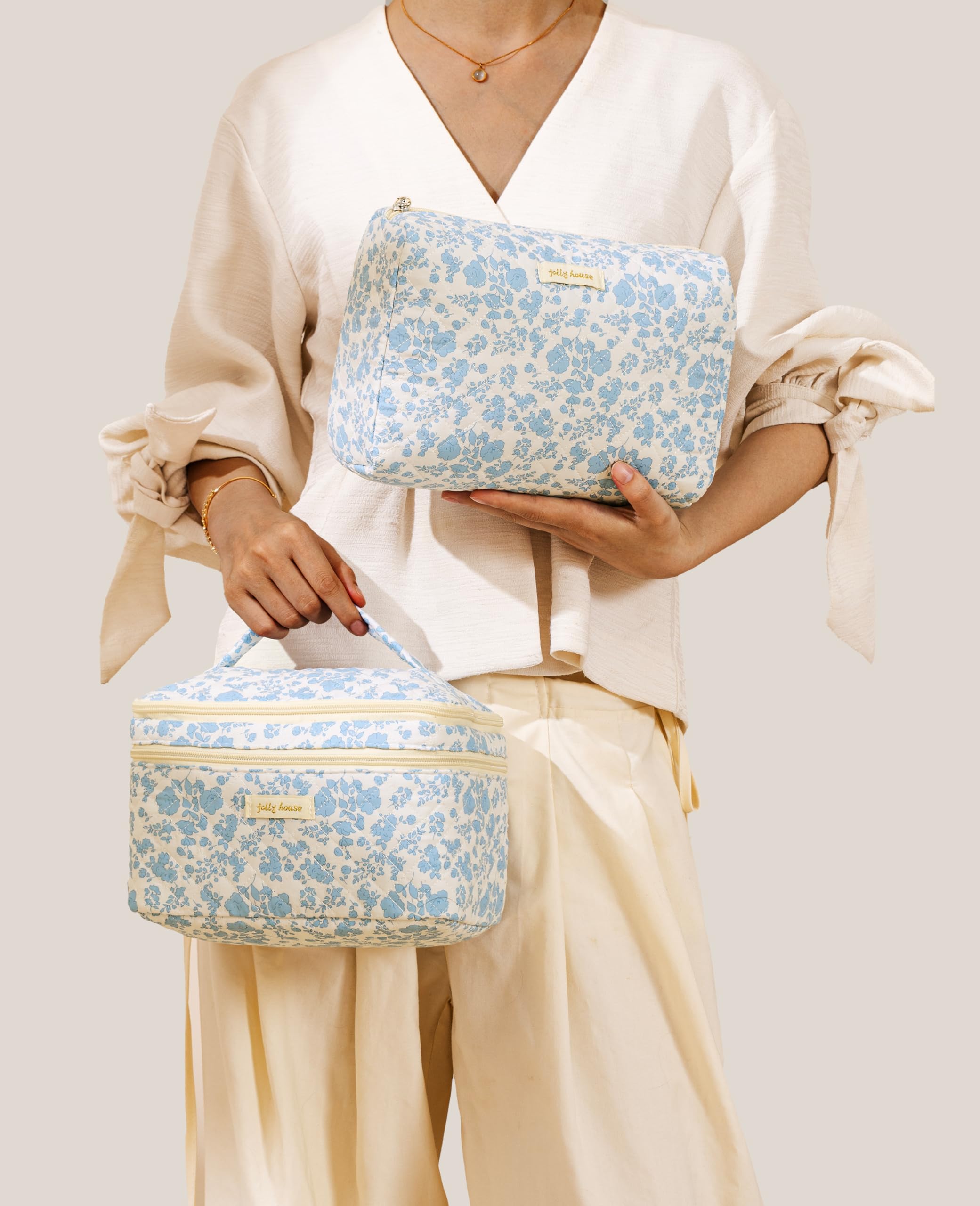 HBselect travel bag designed for daily use and trip organization.
