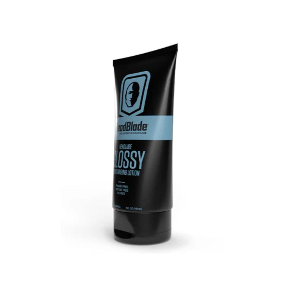 Tea tree oil drop highlights natural ingredients for refreshing scalp feel