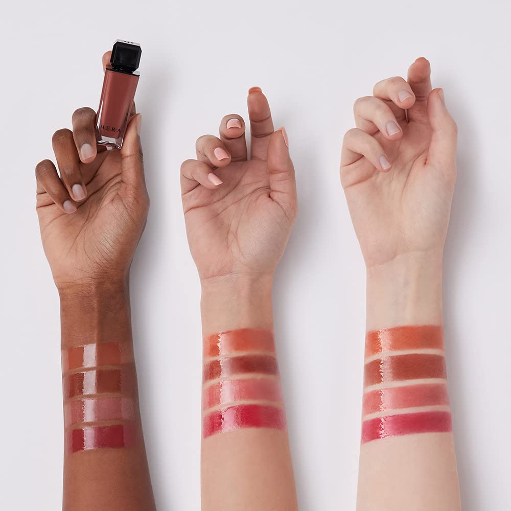 HERA Sensual Nude Gloss luxury-brand-packaging adds premium feel to daily routine.