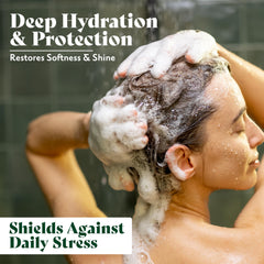 Herbatint Hydrate Shampoo foamy lather for gentle, hydrating cleansing.