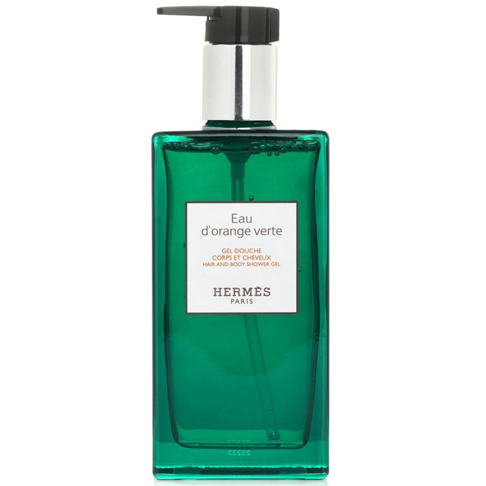 Hermès Eau d'Orange Verte foam close-up showing silky lather for easy rinse