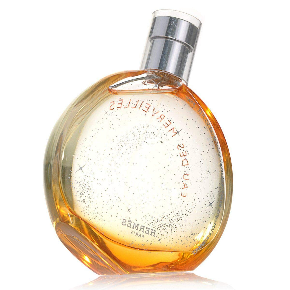Hermès Eau Des Merveilles spray action demonstrates easy application and lasting aroma