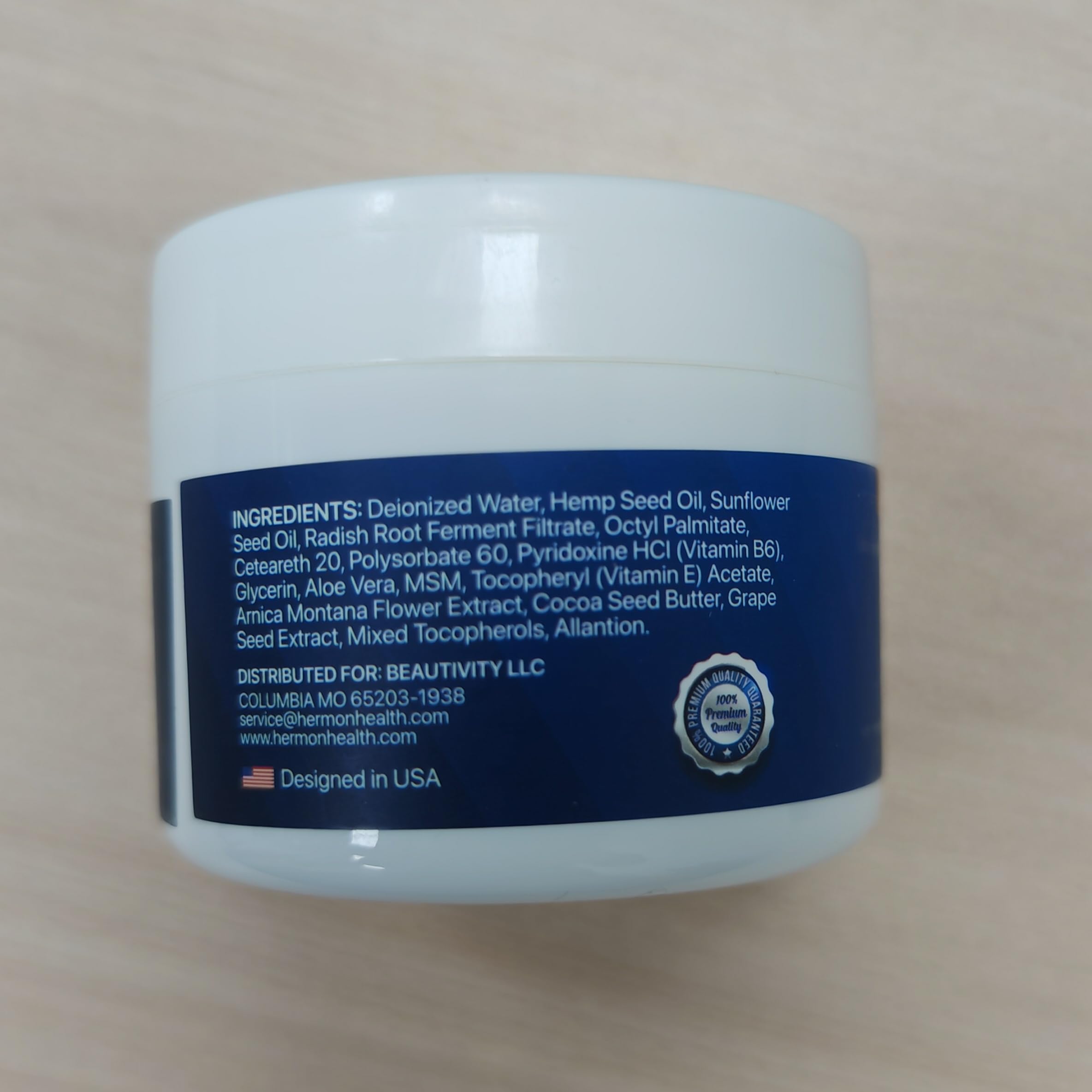 Hermon 3-4oz pack image emphasizes compact packaging for on-the-go leg care.