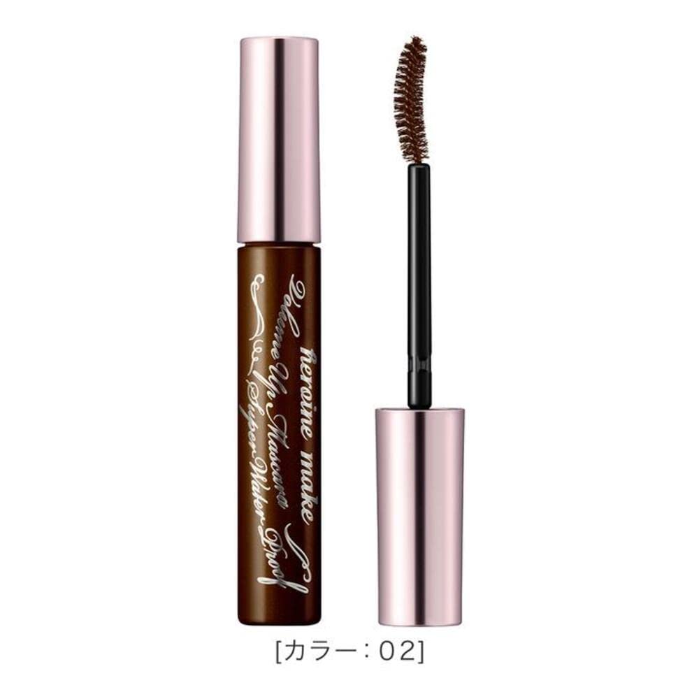 Heroine Make KissMe Brown Mascara curl-up close-up demonstrating length and definition.