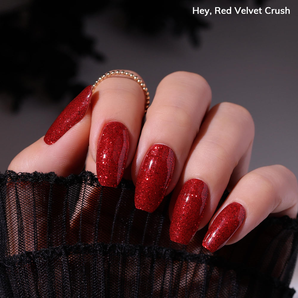 Heyhae kit contents show 28 strips and tools for easy manicure
