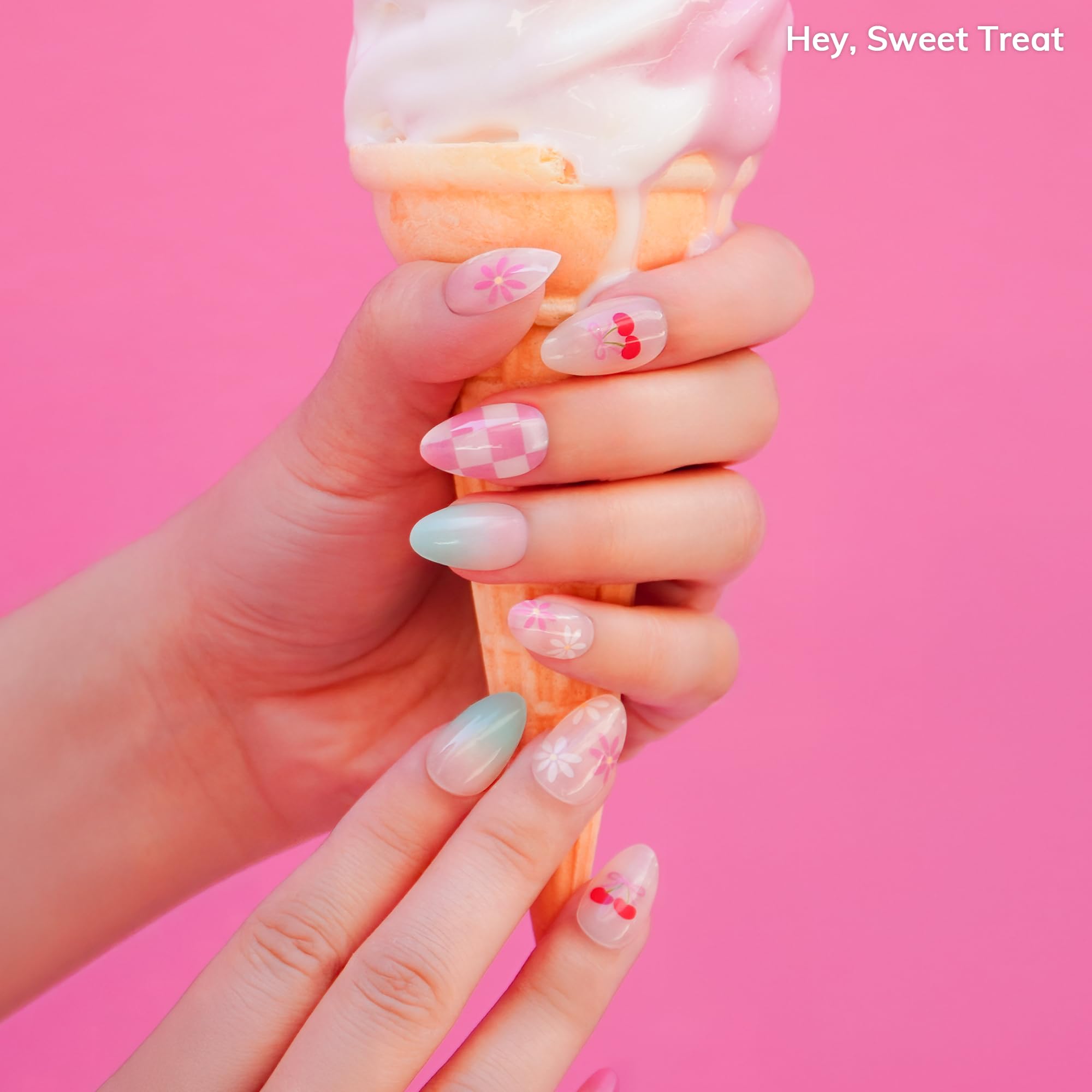 Heyhae Sunlight Cure Process demonstrates sun-powered gel nails curing.