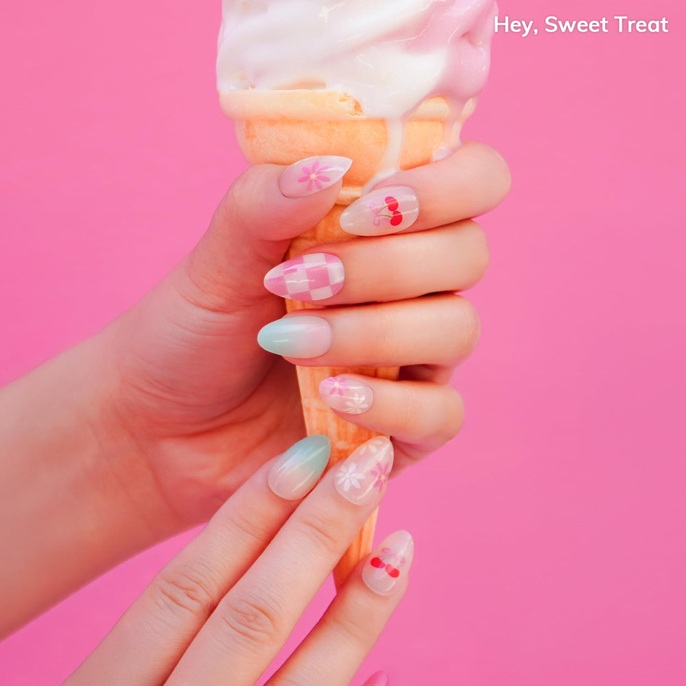 Heyhae Sunlight Cure Process demonstrates sun-powered gel nails curing.