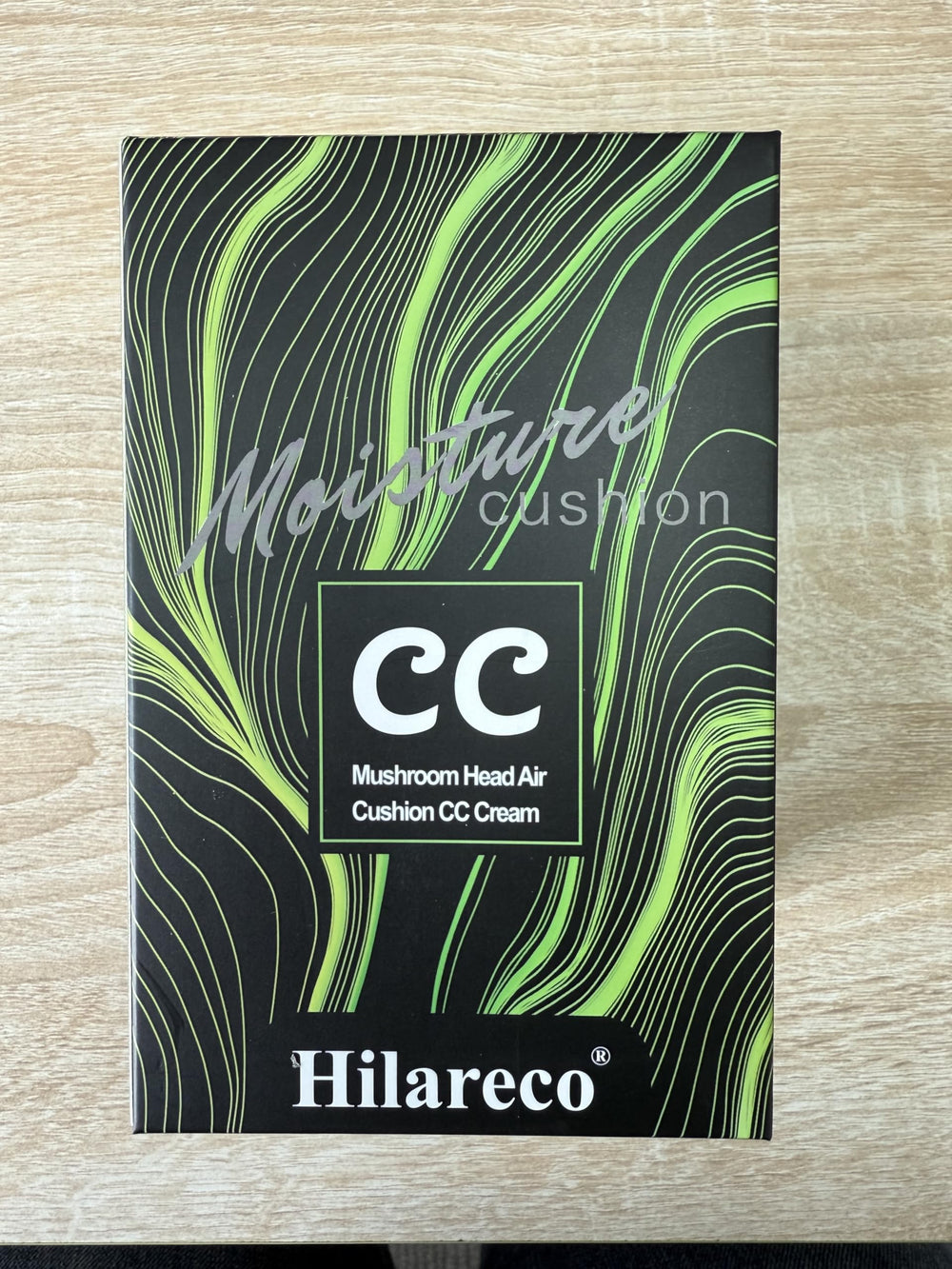 Hilareco air cushion close-up highlights lightweight texture for breathable makeup.