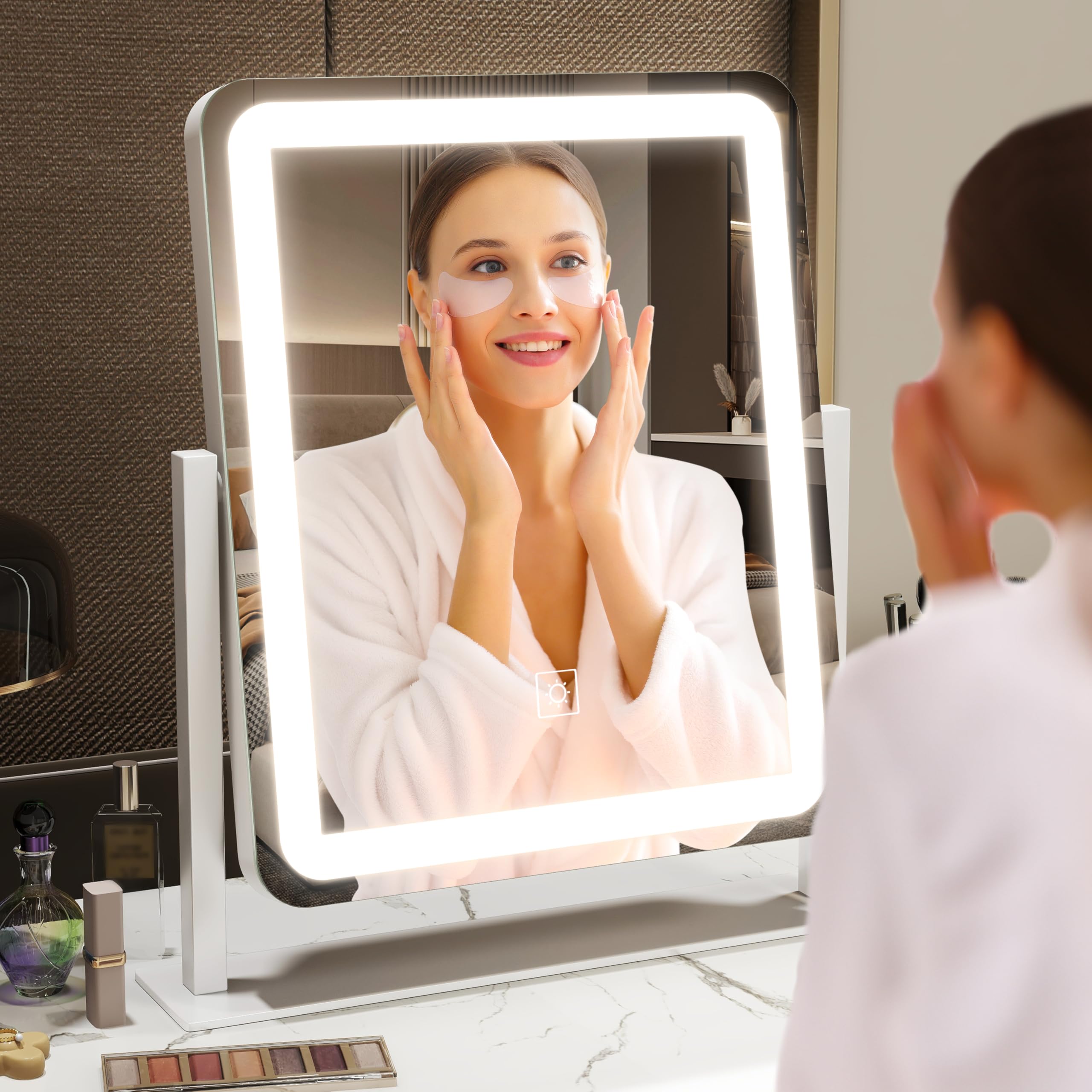 HNV Vanity Mirror gift-ready packaging suitable for holidays and occasions.