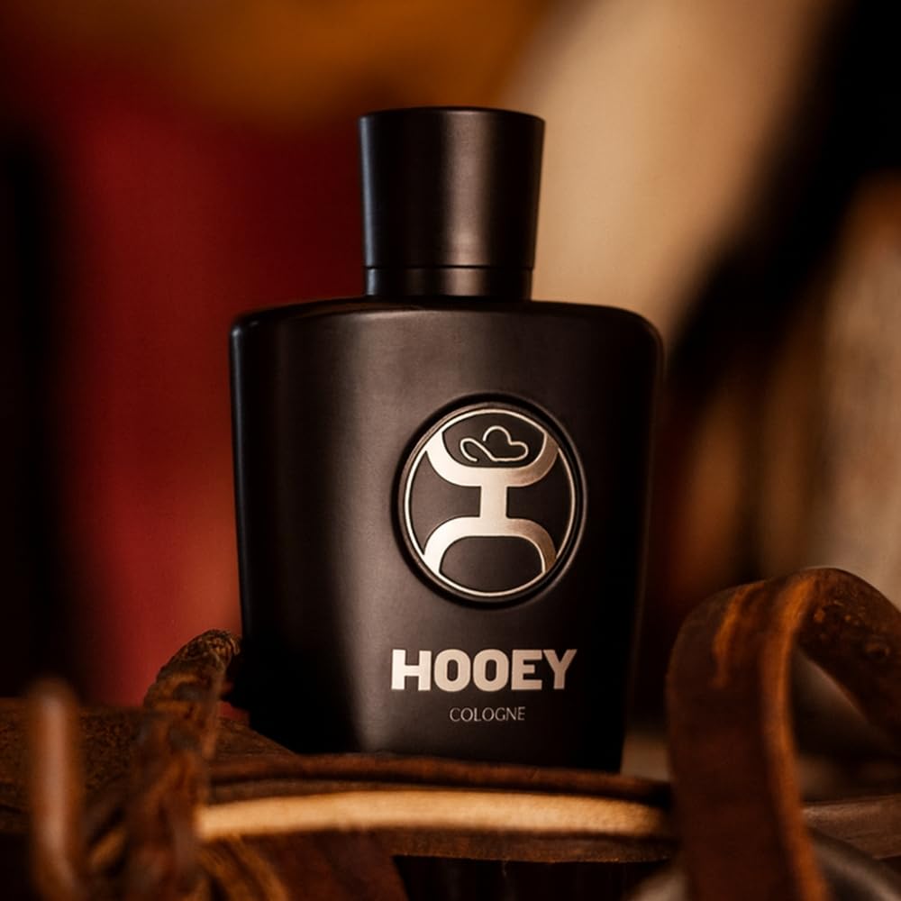 HOOEY cologne bottle with magnetic top for easy premium application.