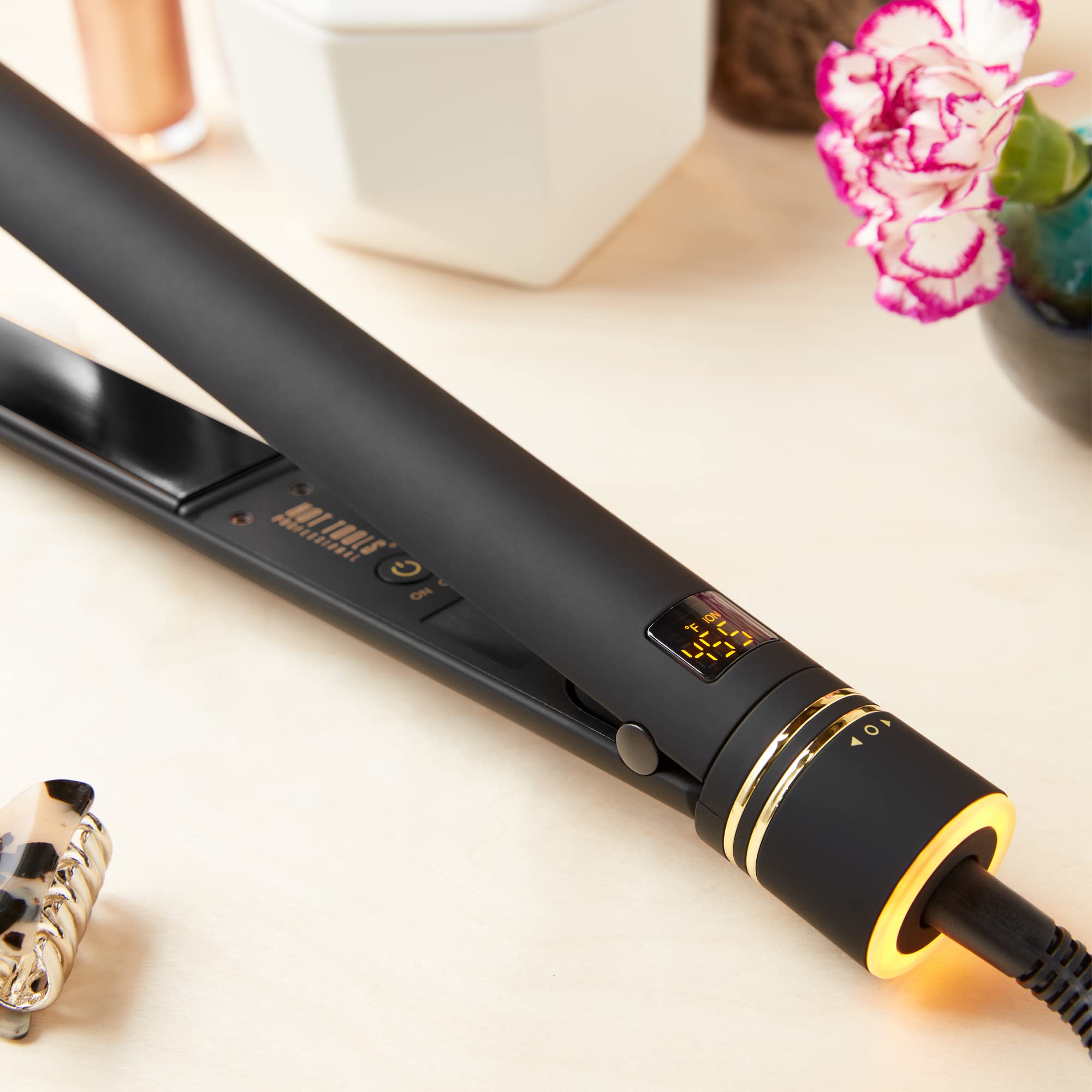 HOT TOOLS Pro Artist Black Gold Ionic flat iron with glove-ready styling and safety features.