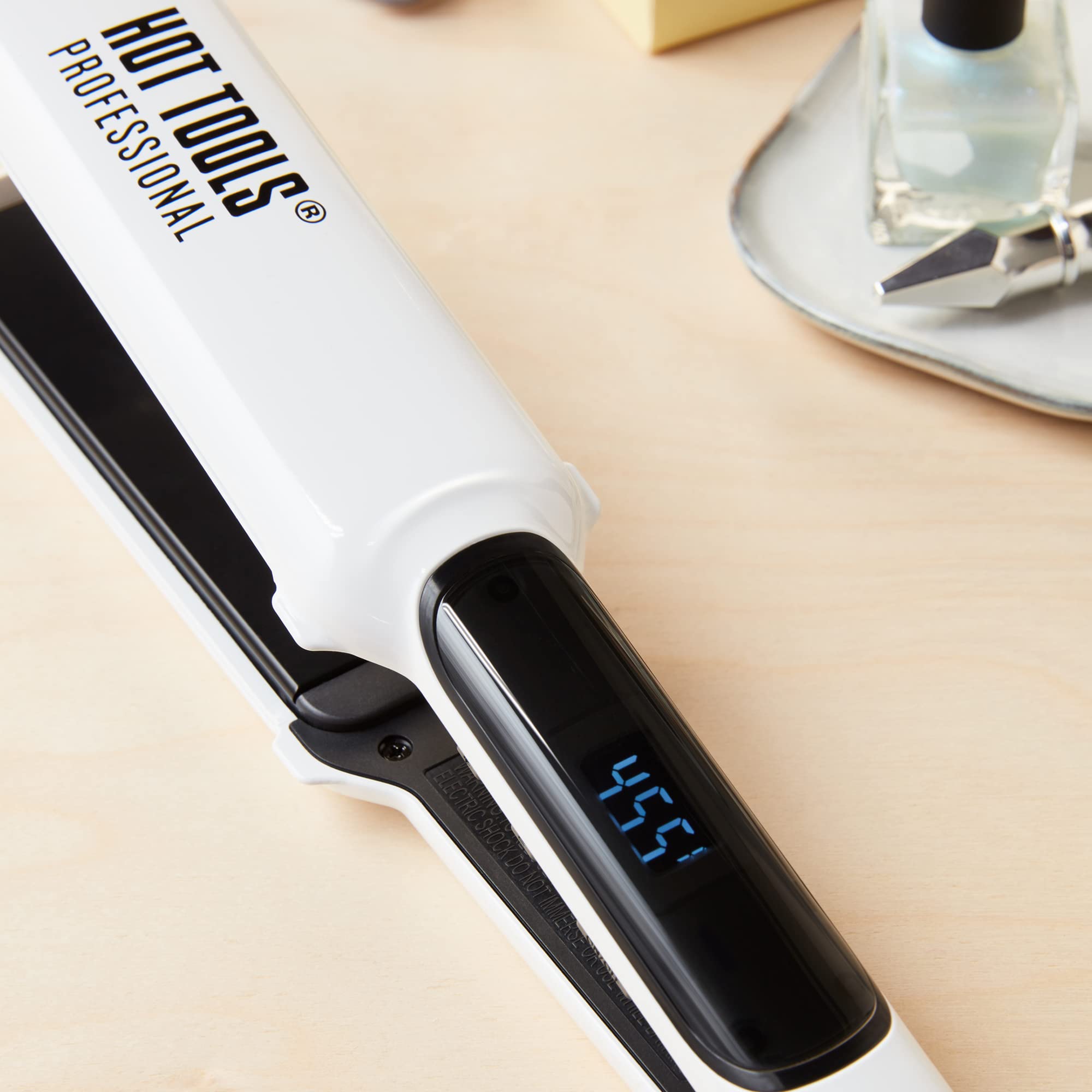 Hot Tools Pro Artist Nano Ceramic Flat Iron heat settings dial shows customization