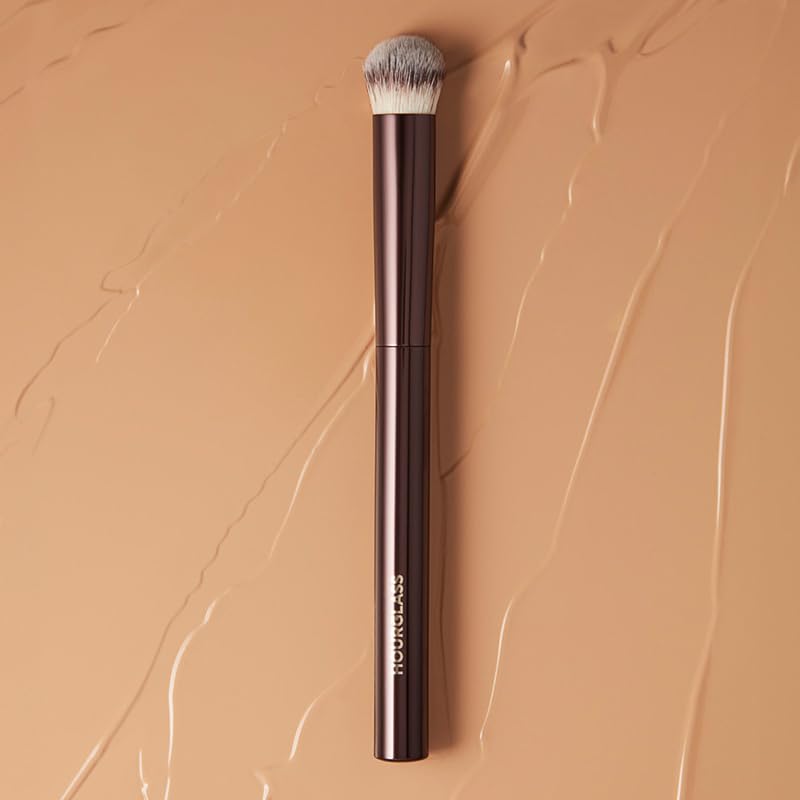 Hourglass Vanish brush vegan and cruelty-free for ethical beauty