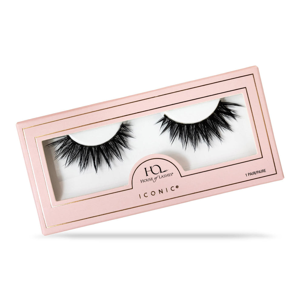 House of Lashes Iconic lashes with flared-3d-fibers for dramatic volume.