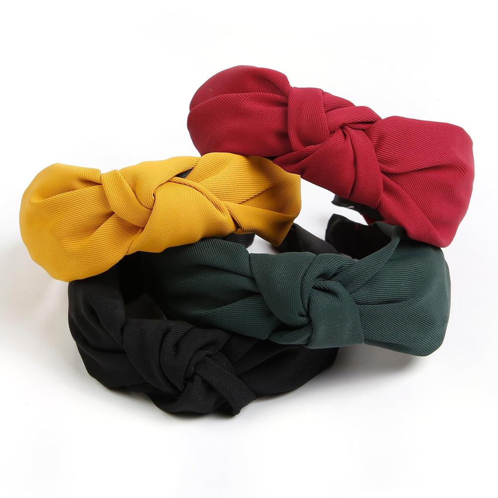 Huachi Christmas headbands black — versatile staple for chic, everyday holiday looks.