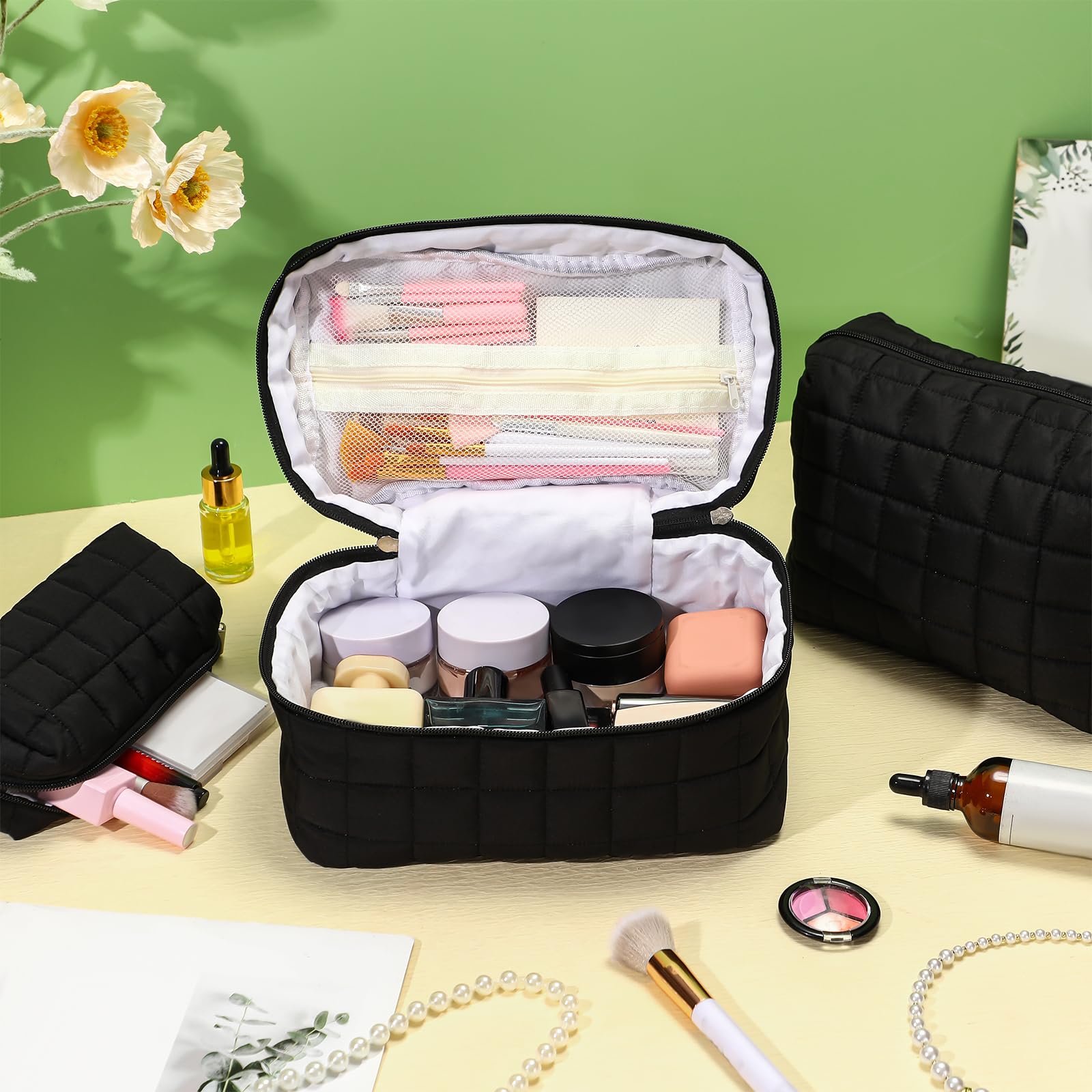 Huhumy cotton outer quilted cosmetic bag closeup showing soft texture.