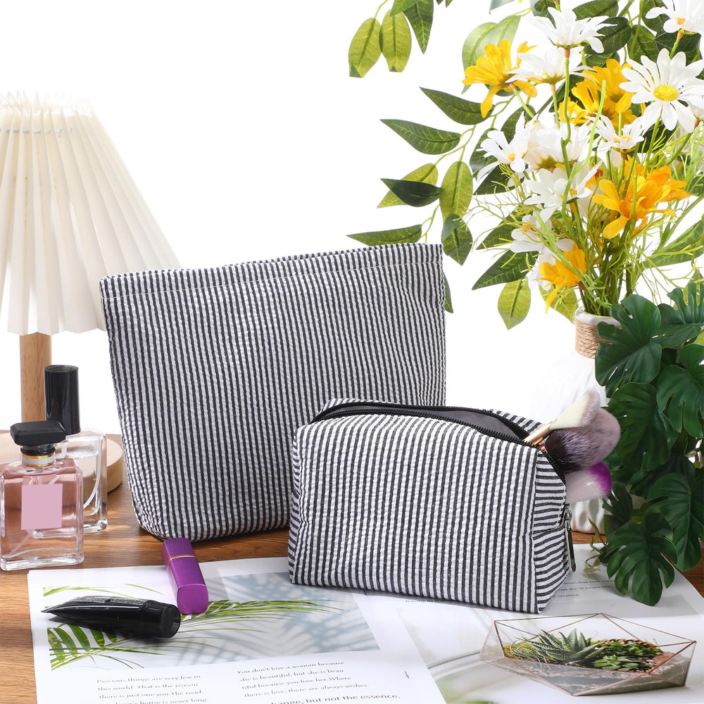 Huhumy seersucker makeup pouch texture and durability for daily use