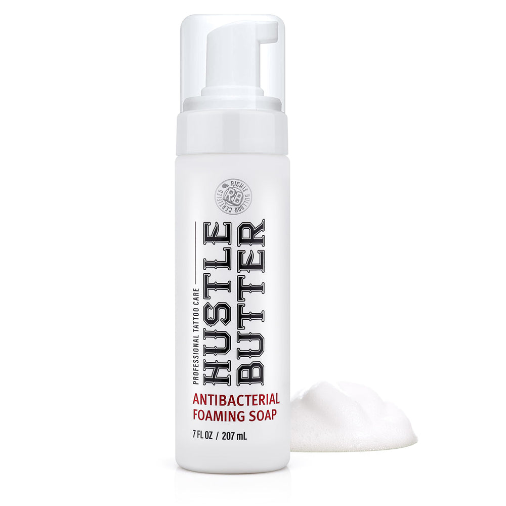 Hustle Butter Deluxe vegan ingredients shot features shea, coconut oil and green tea for soothing care