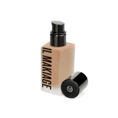 Il Makiage Flawless Base Foundation 95 bottle delivers even skin tone and natural matte finish.