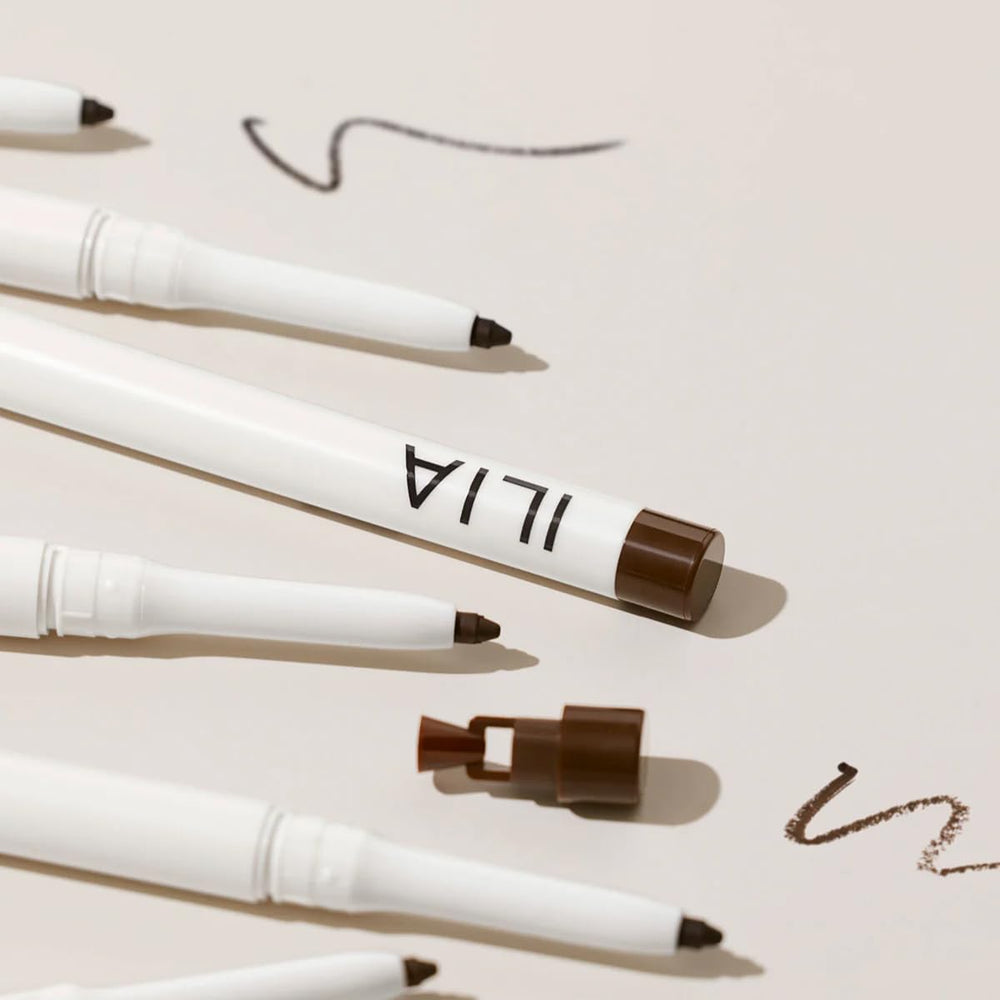 ILIA Clean Line Gel Liner built-in sharpener in action for on-the-go touchups