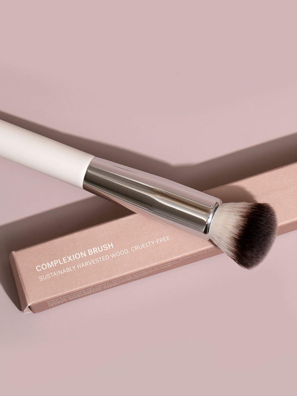 ILIA Complexion Brush is easy to clean with mild soap and warm water.