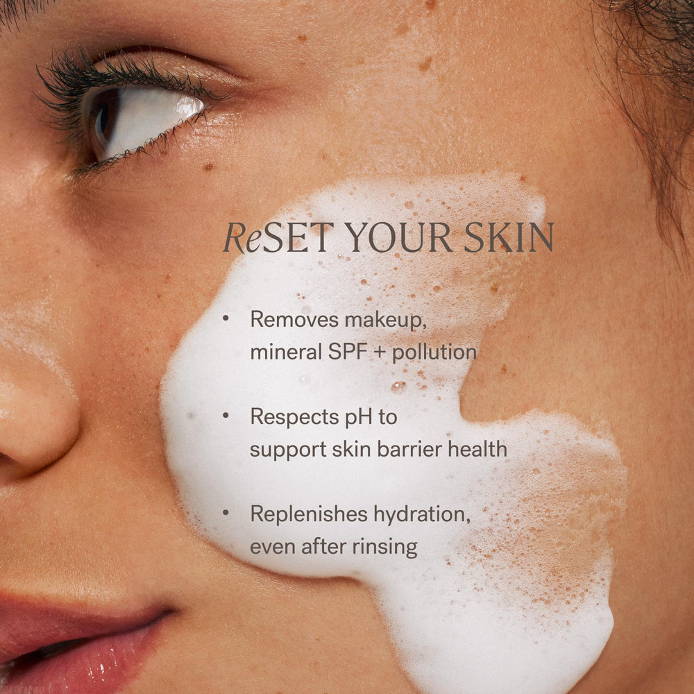 ILIA Hydration sugar complex close-up showing Pentavitin benefits for lasting moisture.