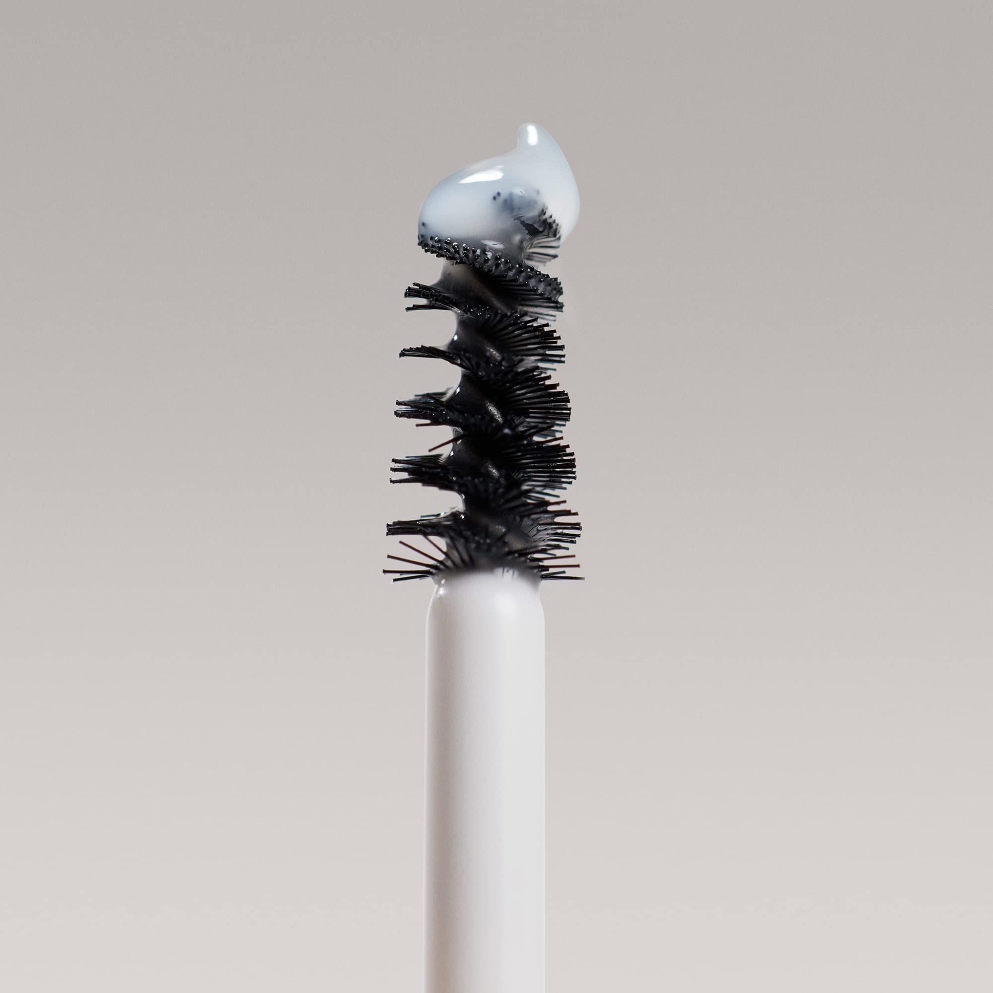 ILIA In Frame Brow Gel brows natural finish shows subtle lift without heaviness