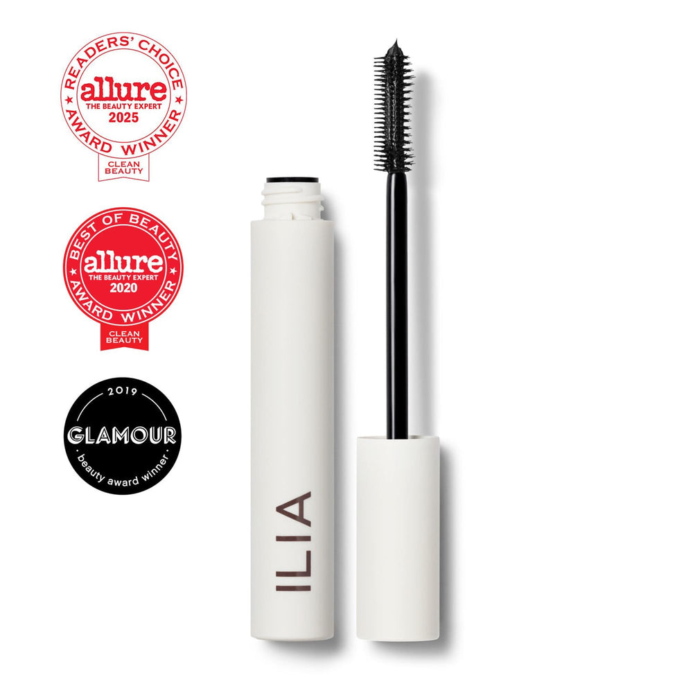 ILIA Limitless Lash Mascara brush closeup showing separation and definition.