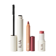ILIA Limitless Lash Mascara dual wand closeup shows lengthening and separation for a fluttery finish.