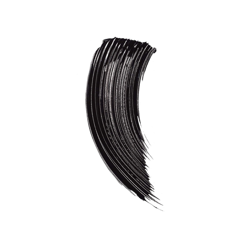 ILIA Limitless Lash Mascara on lashes highlighting length and eye-opening lift.