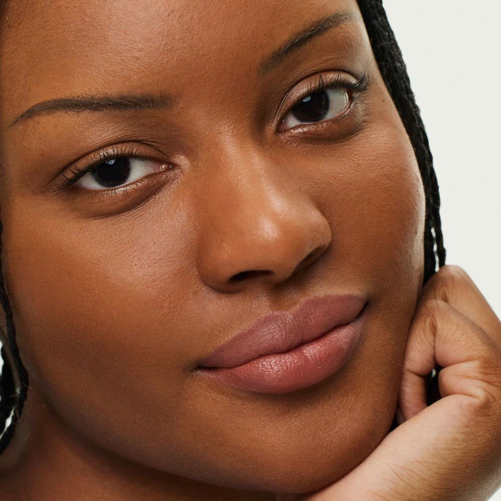 ILIA Lip Sketch Earthen on lip shows hydrating, soft-matte finish