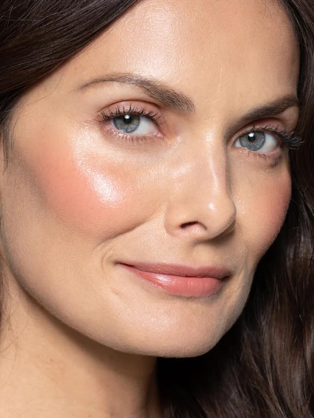 ILIA Multi-Stick buttery texture melts on contact for quick, seamless blending.