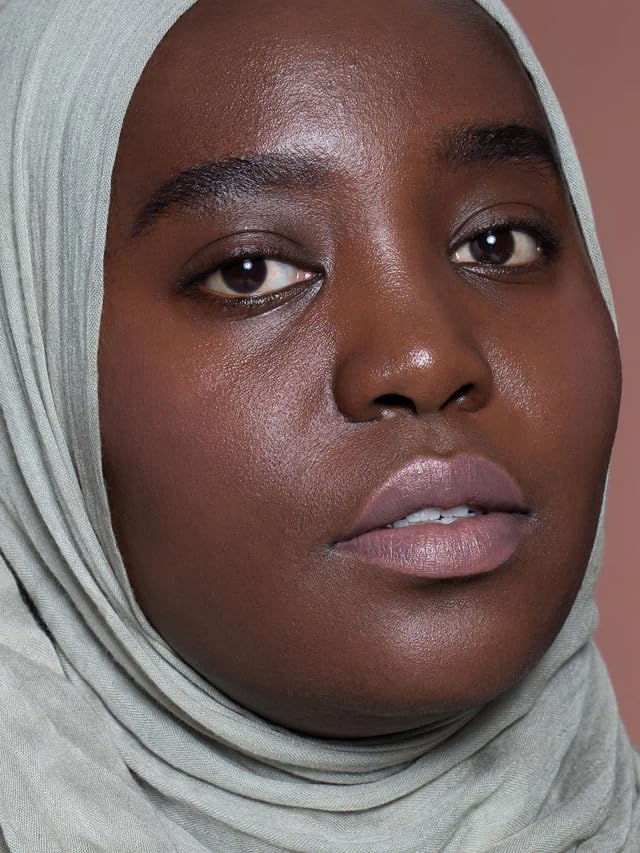 ILIA Multi-Stick with Perfecting Buff Brush creates natural texture.