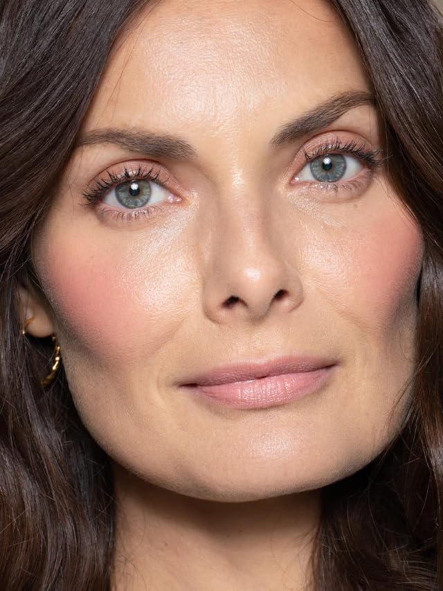 ILIA Multi-Stick Whisper close-up texture looks soft and buttery