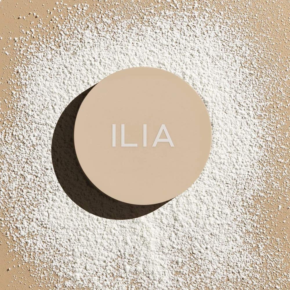 ILIA Soft Focus powder with aloe and bamboo highlights oil balance and hydration.