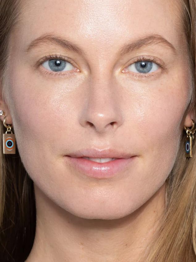 ILIA Super Serum Skin Tint texture swirl demonstrates light coverage with hydration