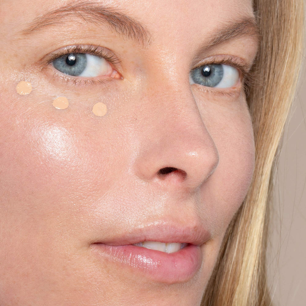 ILIA True Skin Serum Concealer swatch focusing on Yucca SC2 blend