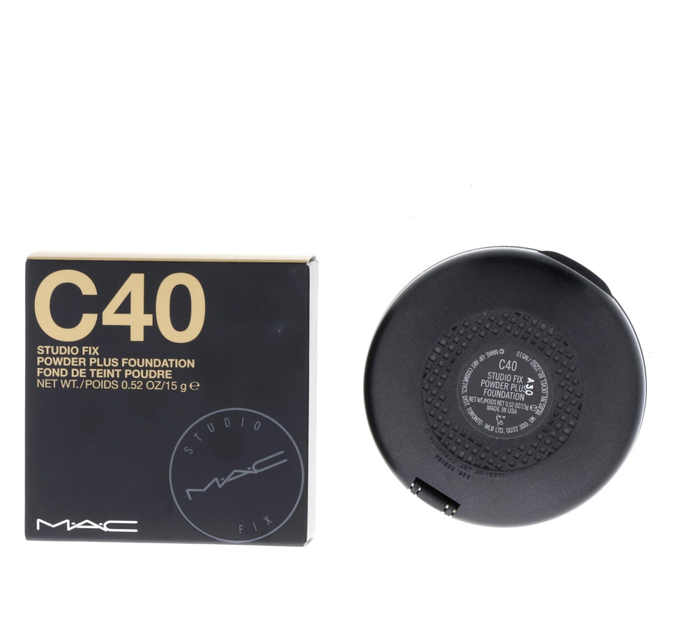MAC Studio Fix Powder Plus powder applied on cheeks delivers full-coverage matte look