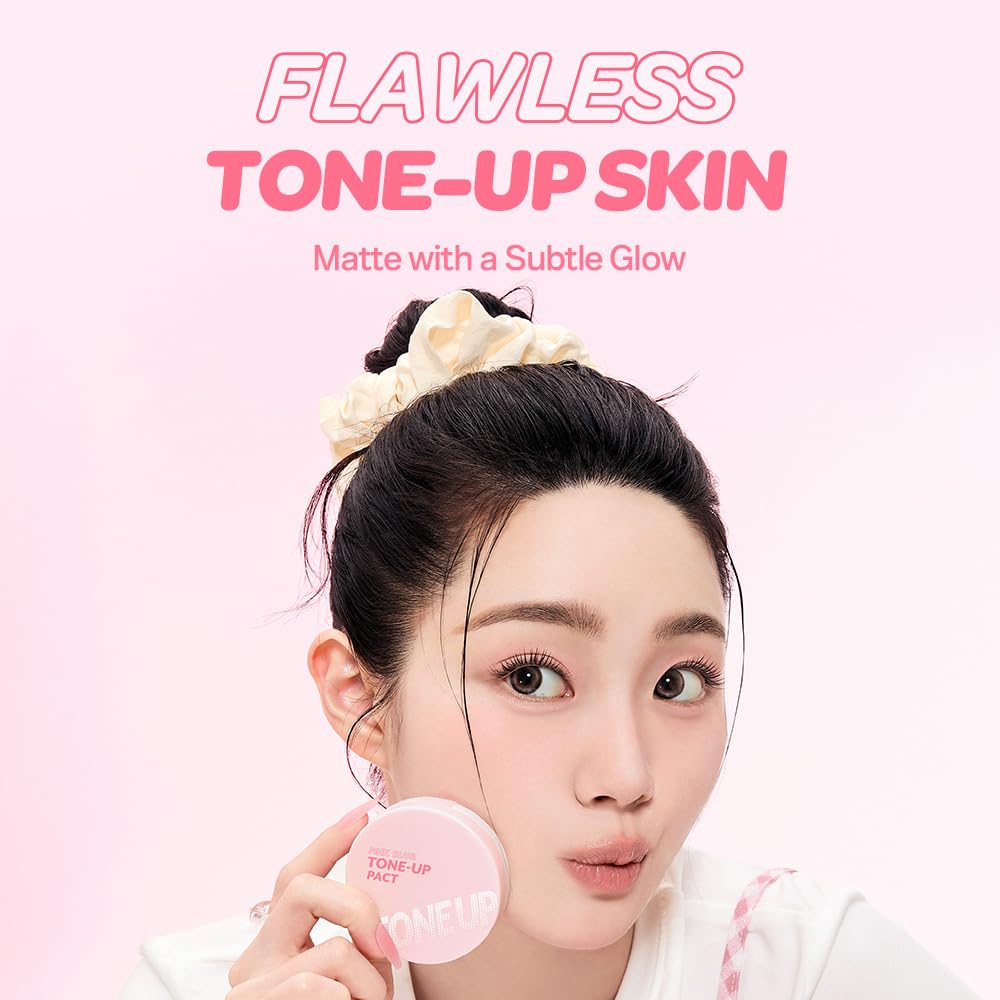 I'M MEME Compact setting powder delivers matte with subtle glow for long wear
